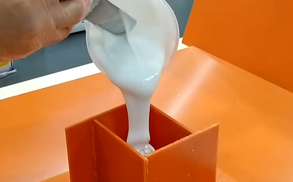 模具硅橡膠灌模時(shí)間是什么？
