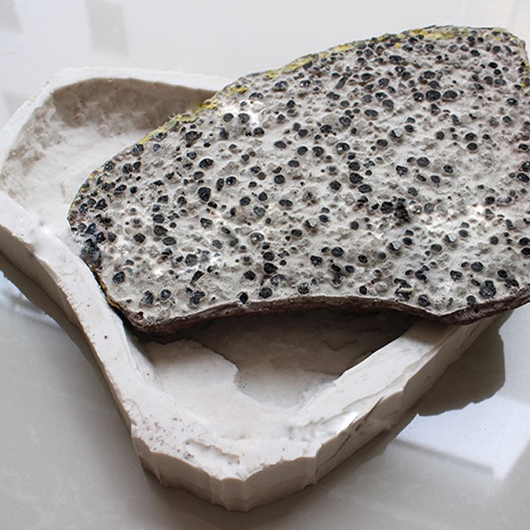 人造文化石硅膠模具為什么會開裂？