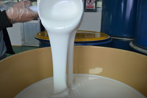 食品級模具硅膠是白色的嗎 ？